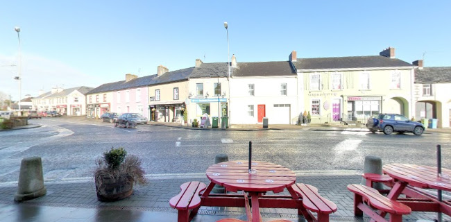 Pat Collins Bar - Hospitality and gastronomy