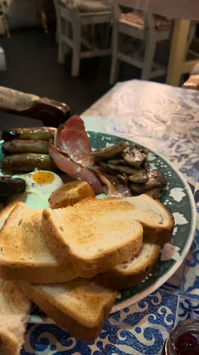 Tara's Tea Rooms - Hospitality and gastronomy