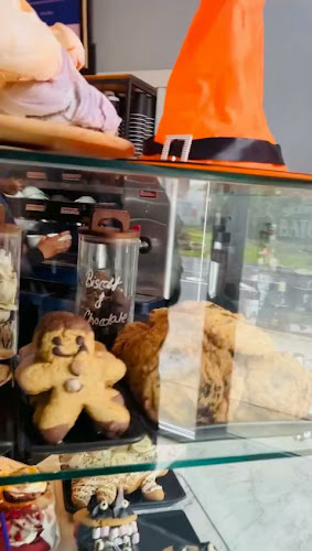 Opinii despre Skinny Batch Bakery în Lusk - Hospitality and gastronomy