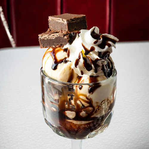 Eddie Rockets - Hospitality and gastronomy