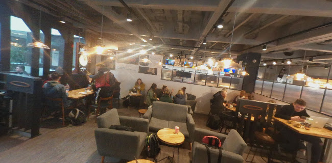 Centra Hot House Bistro - Hospitality and gastronomy