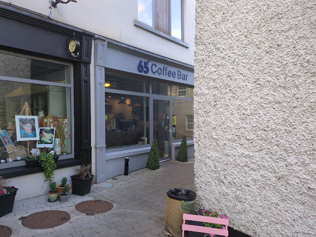 65 Degree Coffee Bar - Hospitality and gastronomy