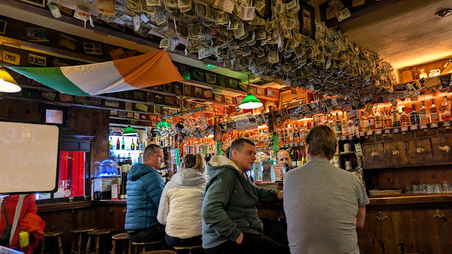 Crowley's Bar - Hospitality and gastronomy