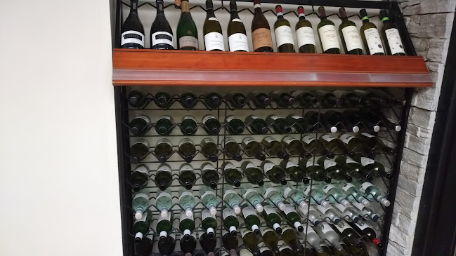 Comentarii opinii despre One Hundred Degrees Restaurant and Wine Bar