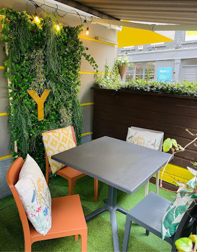 Comentarii opinii despre Yummy Cafe Market