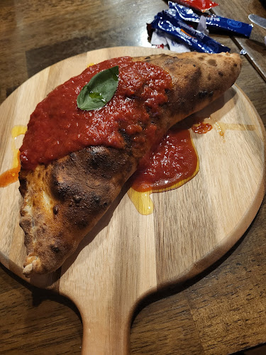 Comentarii opinii despre Sliced Wood Fired Pizza