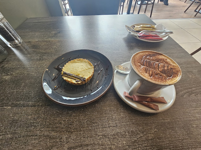 Comentarii opinii despre Roots Café & Bistro