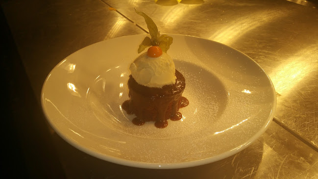 Neville's Cross Inn - Hospitality and gastronomy