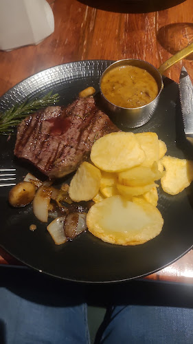 Comentarii opinii despre Captain House Restaurant