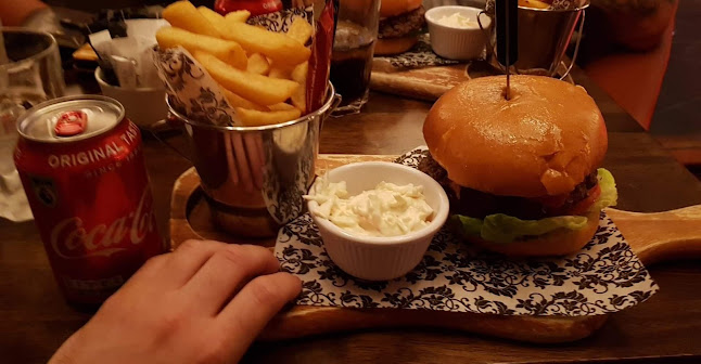 Comentarii opinii despre McMahons Cafe Bar