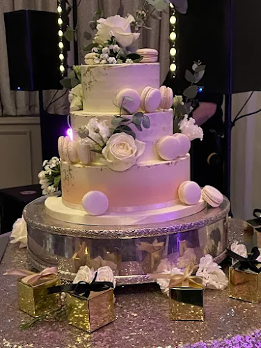 Comentarii opinii despre French Wedding Cakes