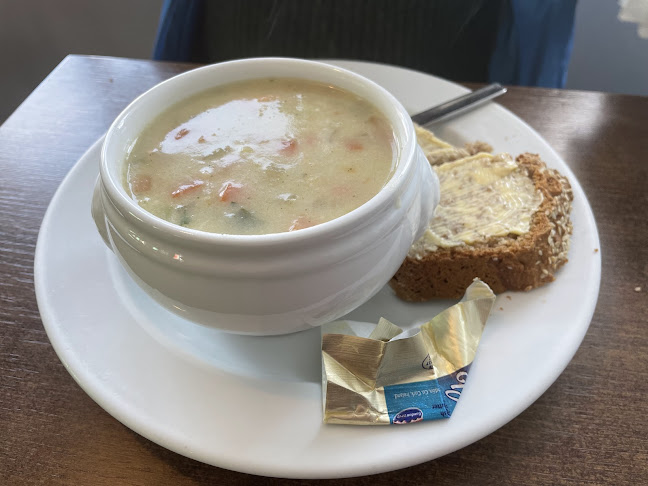 Lynch's on the Pier - Hospitality and gastronomy