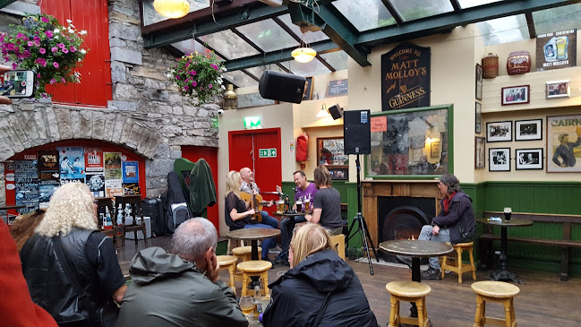 Matt Molloy's - Hospitality and gastronomy