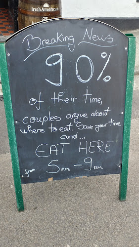 Pat Cohan's Gastro Pub - The Quiet Man Bar - Cong