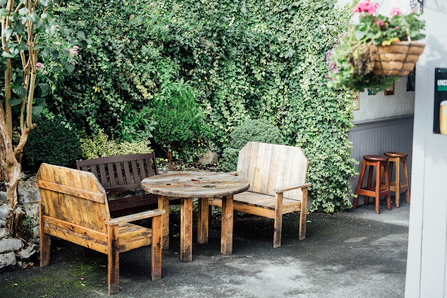 Comentarii opinii despre Lucas Bar