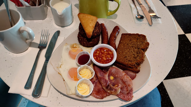 Comentarii opinii despre Relish Cafe & Foodhall