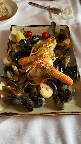 The Amethyst Bar - Hospitality and gastronomy