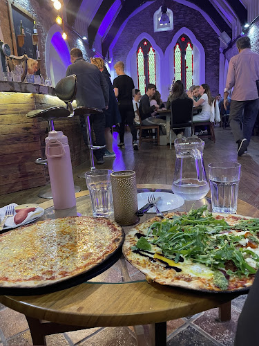 Opinii despre The Oratory Pizza and Wine Bar Cahersiveen Ring of Kerry...Walk-ins welcome în Cahersiveen - Hospitality and gastronomy