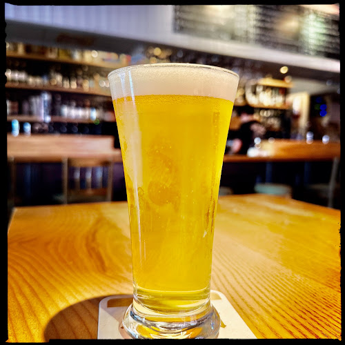 2 Henry St, Galway, H91 E271