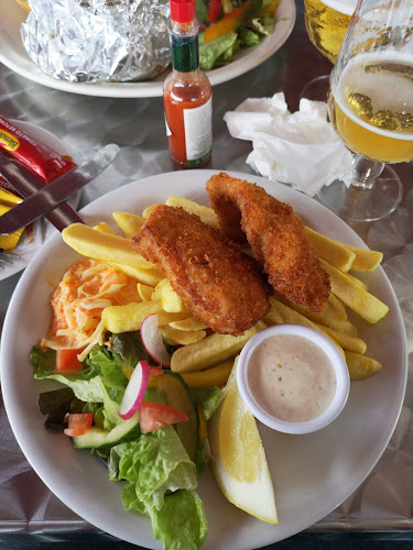 Comentarii opinii despre Joe Watty's Pub & Seafood Bar