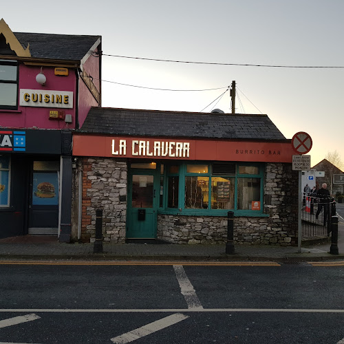 La Calavera Burrito Bar - Hospitality and gastronomy