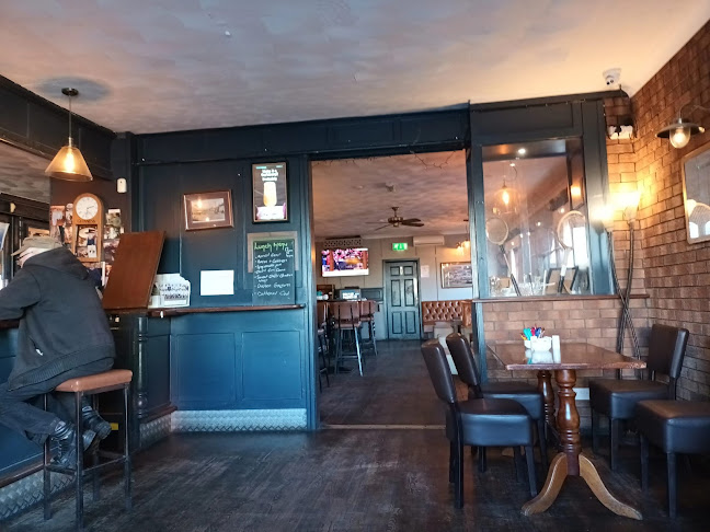 Adies bar & restaurant