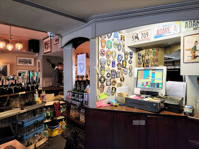 Comentarii opinii despre Pat Collins Bar