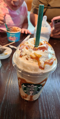 Comentarii opinii despre Starbucks Galway Eyre Square