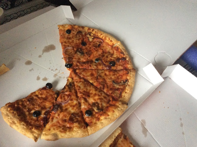 Apache Pizza & Big Bites Carrick-on-Shannon - Hospitality and gastronomy