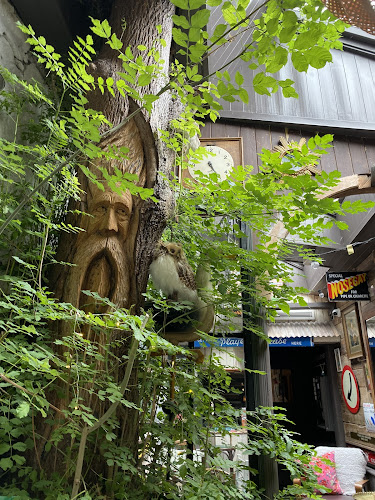 Roundy's Bar - Hospitality and gastronomy