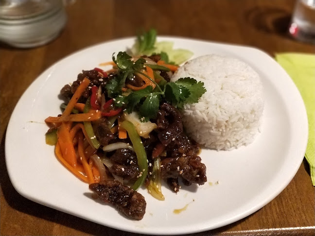 Soos Asian Street Food - Hospitality and gastronomy