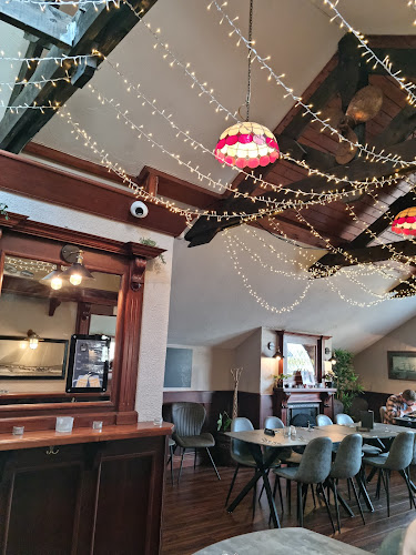 The Mariner/The Middle Shop - Wicklow