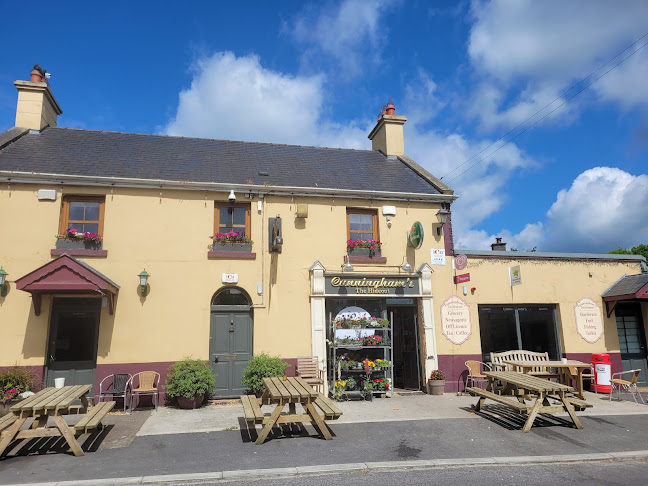 Cunninghams Pub