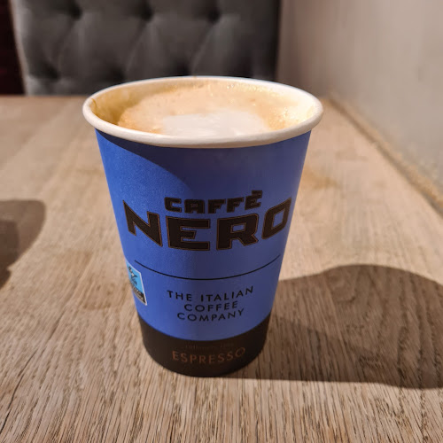 Caffè Nero - Hospitality and gastronomy