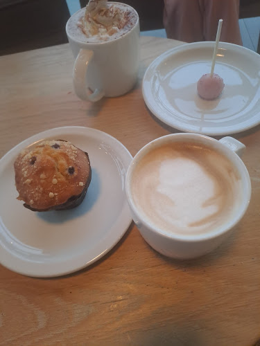 Opinii despre Starbucks Dundalk Drive Thru în Dundalk - Hospitality and gastronomy