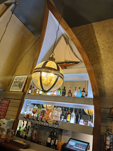 Opinii despre The Boathouse Bar/Restaurant în Redcastle - Hospitality and gastronomy