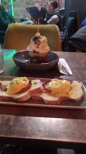 Lab 82 Coffee - Hospitality and gastronomy