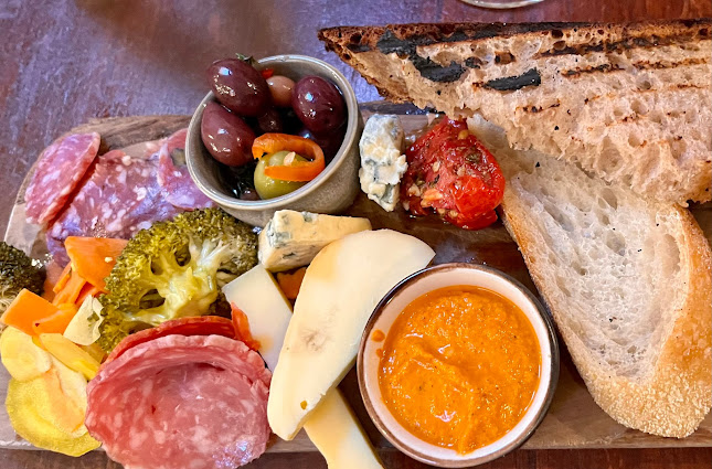 Comentarii opinii despre Momo Restaurant