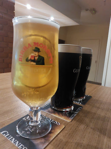 Opinii despre Walshs Bar în Kilmaine - Hospitality and gastronomy