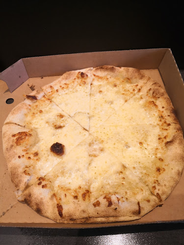 Mamma Rosa's Pizzeria - Hospitality and gastronomy