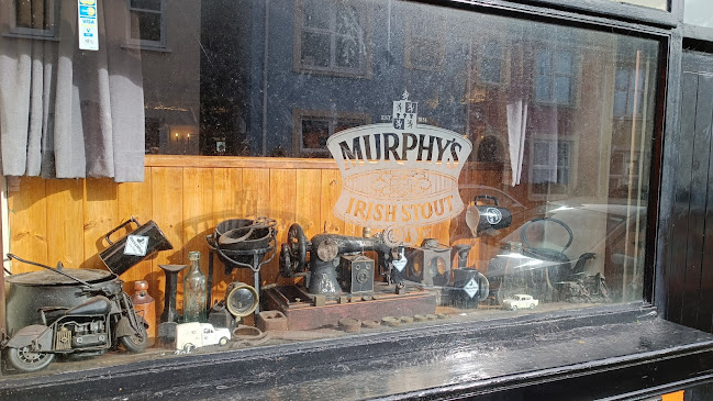 Padjoes Bar - Hospitality and gastronomy