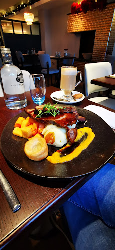 Comentarii opinii despre The Millhouse Bar & Grill