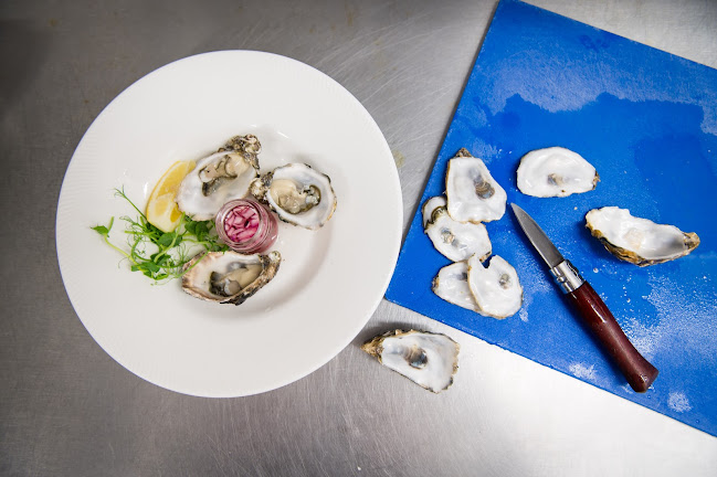 Guy's Seafood Bar Clifden