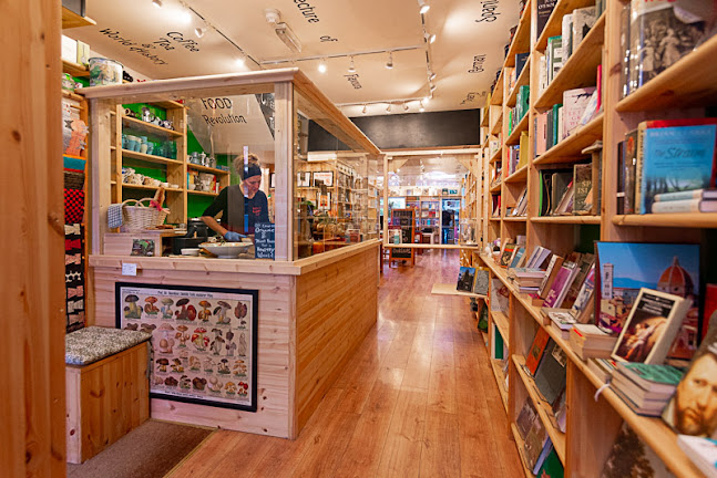 Opinii despre Antiquity plant based Cafe & Bookshop în Skibbereen - Hospitality and gastronomy