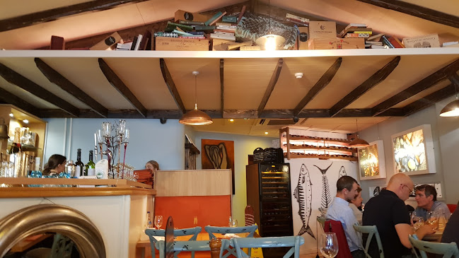 Oscars Seafood Bistro