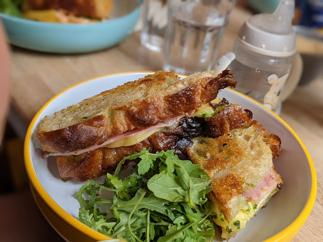 Opinii despre This is it în Ennistymon - Hospitality and gastronomy