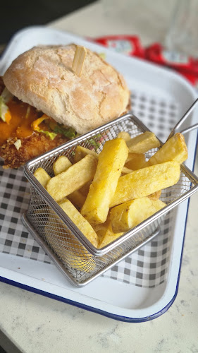 Comentarii opinii despre CAPRICE