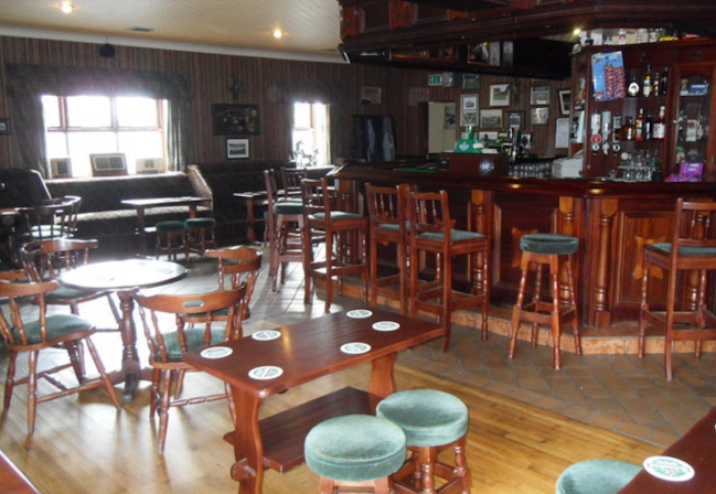 Moloney's Bar - Hospitality and gastronomy