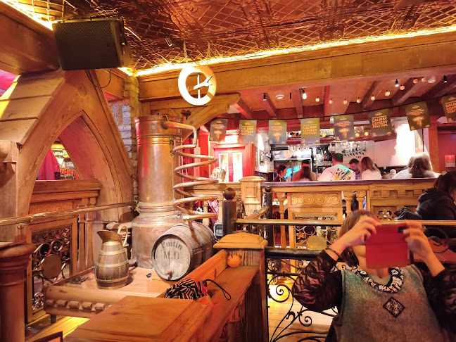 The Quays Bar and Restaurant - Hospitality and gastronomy