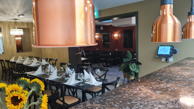 Browne's Bistro - Hospitality and gastronomy